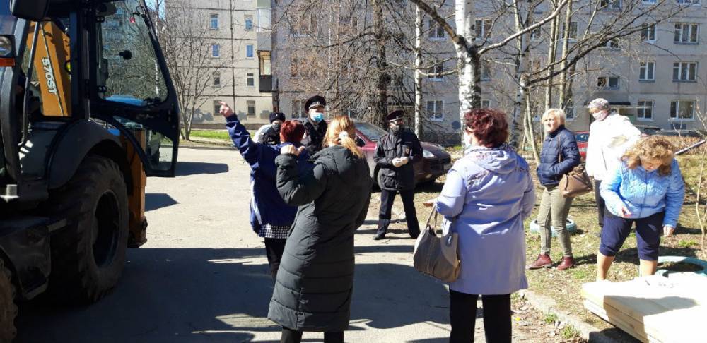 «Не пыжьтесь! Вышка всё равно будет». Как жители Петрозаводска отстояли свой двор - gubdaily.ru - Петрозаводск