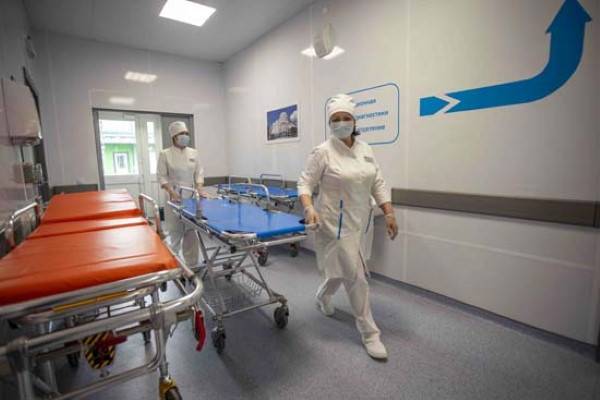 Татьяна Голикова - Михаил Мурашко - Голикову попросили принять меры из-за дефицита средств защиты для медиков - abnews.ru - Россия - Москва - Новости