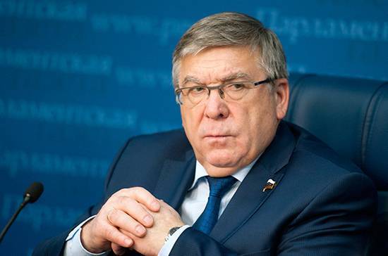 Владимир Жириновский - Ярослав Нилов - Валерий Рязанский - Сергей Леонов - Рязанский оценил предложение установить пособия для домохозяек - pnp.ru - Россия