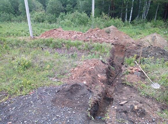 Николай II - В Екатеринбурге в районе, где нашли останки Николая II, рабочие РЖД начали рыть траншеи - znak.com - Екатеринбург - Свердловская обл.