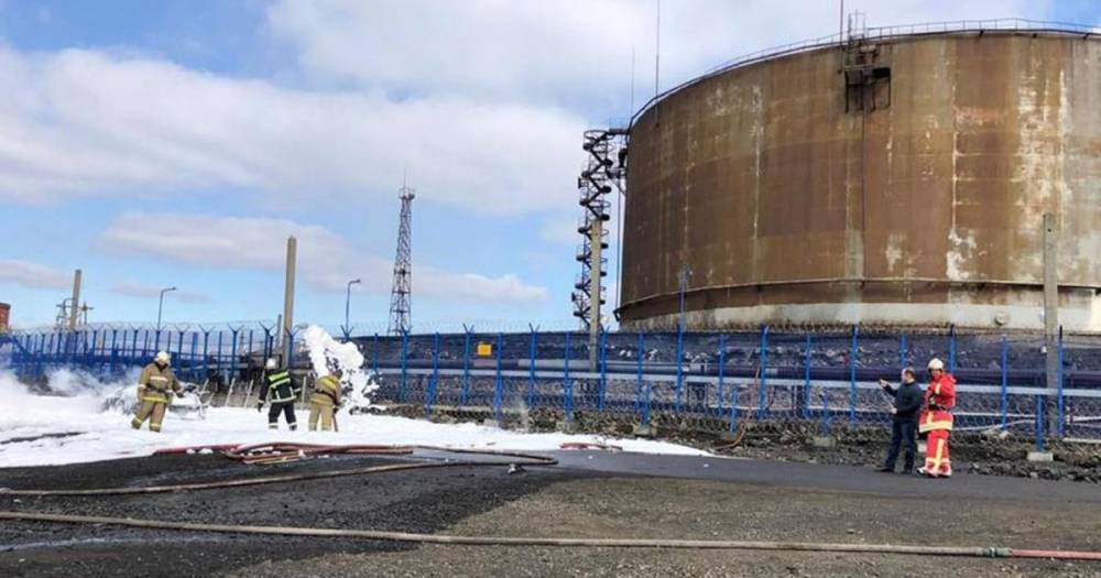 Режим ЧС введен в Норильске и на Таймыре после разлива нефти на ТЭЦ - ren.tv - Красноярский край - Норильск