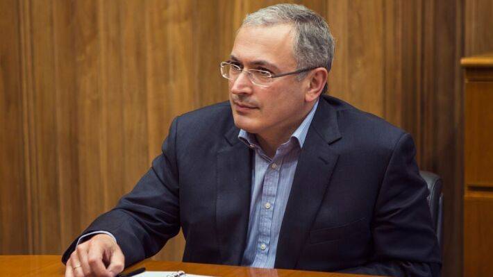 Михаил Ходорковский - Джордж Флойд - Ходорковский может подстрекать россиян к беспорядкам по примеру США - polit.info - Россия - США - Twitter - Протесты