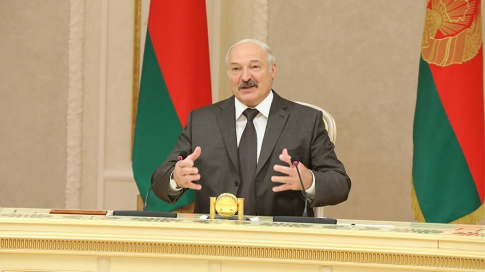 Александр Лукашенко - Валерий Вакульчик - Лукашенко предупредил, что не допустит «майданов» в период выборов президента - riafan.ru - Белоруссия - Минск