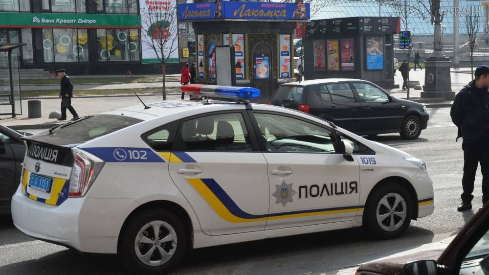 Угрожавший взорвать мост Метро мужчина задержан в Киеве - riafan.ru - Украина - місто Киев