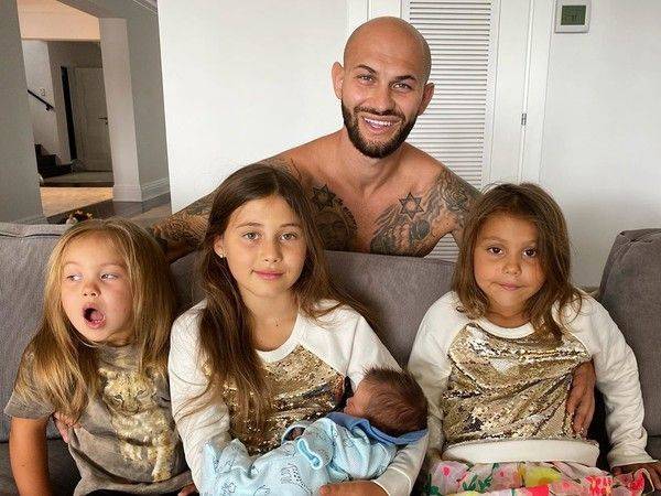 Оксана Самойлова - 3-летняя дочь Джигана и Оксаны Самойловой «вышла замуж» - bimru.ru