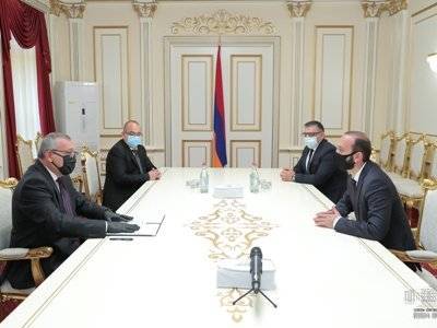 Арарат Мирзоян - Артур Товмасян - Спикеры парламентов Армении и Арцаха обсудили ряд вопросов - news.am - Армения