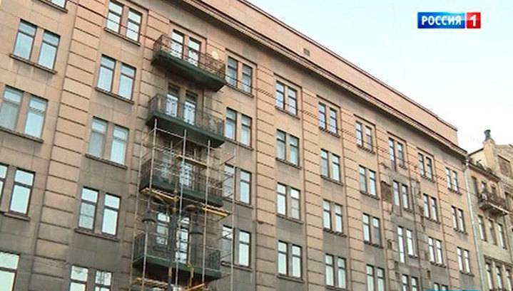 В доме на Кирочной будут демонтированы все уцелевшие балконы - vesti.ru - Санкт-Петербург