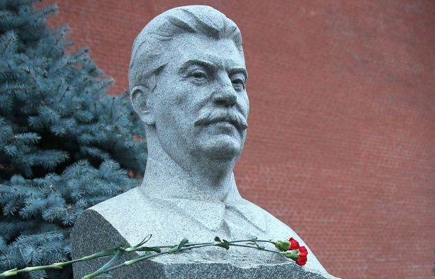 В Саратове могут установить памятник генералиссимусу Сталину - eadaily.com - Германия - Саратов