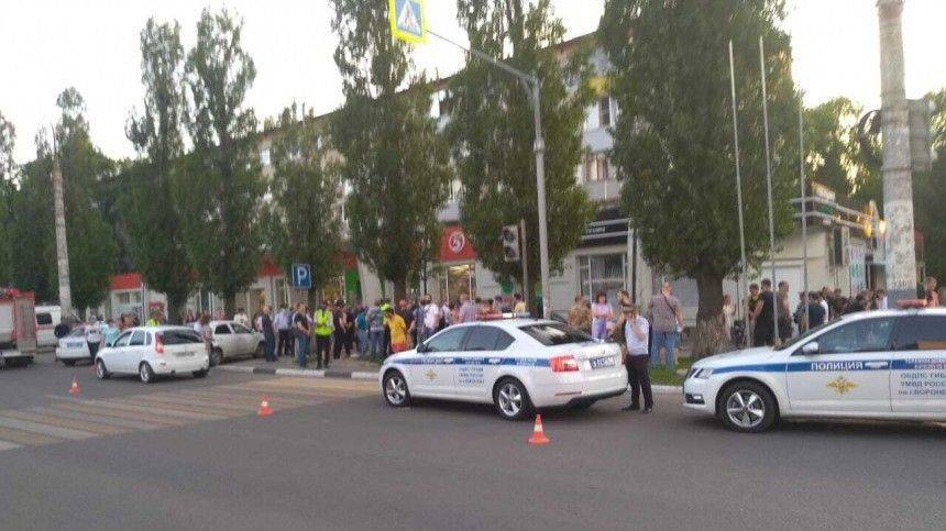 Следы крови остались на месте наезда полицейского на пешеходов в Воронеже - 5-tv.ru - Воронеж