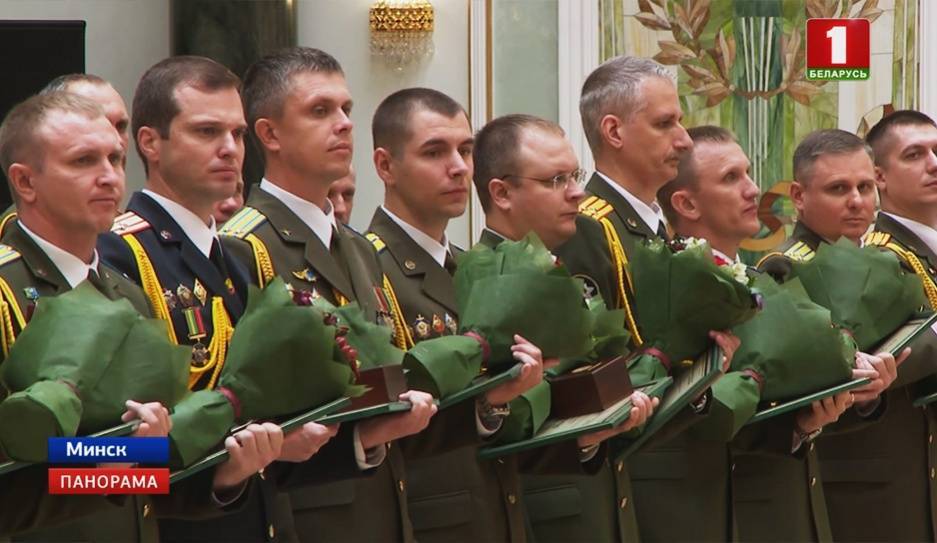 Александр Лукашенко - Президент встретился с военной элитой страны - tvr.by