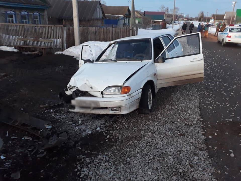 В Башкирии водитель сбил насмерть человека и врезался в машину - news102.ru - Башкирия