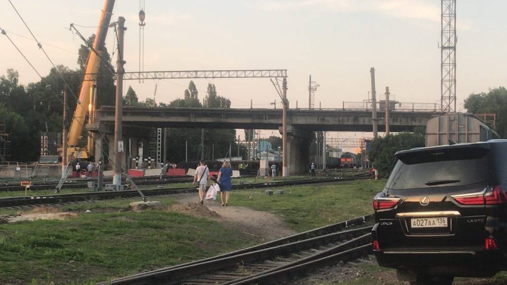 В Воронеже рухнул пролёт виадука на улице 9 Января - moe-online.ru - Воронеж