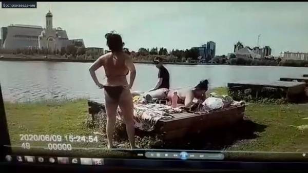 В Сургуте посетительницы парка "За Саймой" устроили потасовку с силовиками - хотели позагорать - nakanune.ru - Сургут