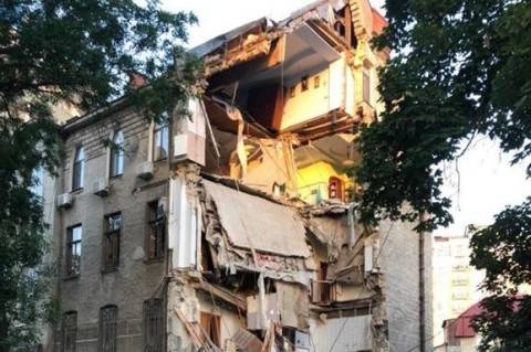 Арсен Аваков - В Одессе рухнуло четырехэтажное здание - mignews.com.ua - Киев - Херсон - Одесса