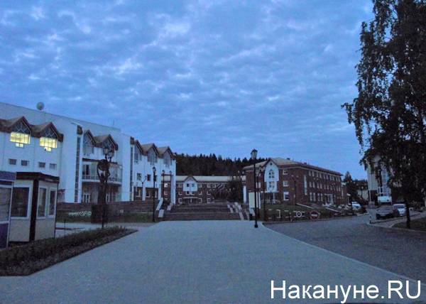 Алексей Добровольский - Инна Кудрявцева - В Югре из 197 новых больных коронавирусом 74 - рабочие, 23 - медики - nakanune.ru - Сургут - Югра - Нижневартовск