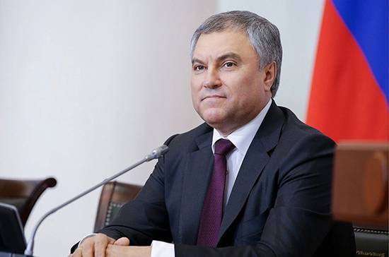Вячеслав Володин - Денис Мантуров - Володин предложил разработать программу обновления парка общественного транспорта в регионах - pnp.ru