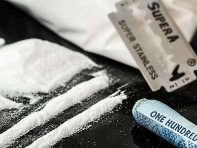 Мужчина нашел внутри подержанной машины кокаин на сотни тысяч долларов - live24.ru - Техас - USA