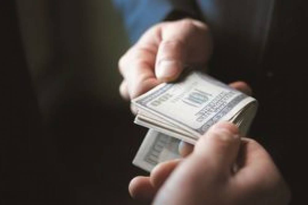 Задержанного на взятке прокурора Мазурика отпустили под залог - newsone.ua
