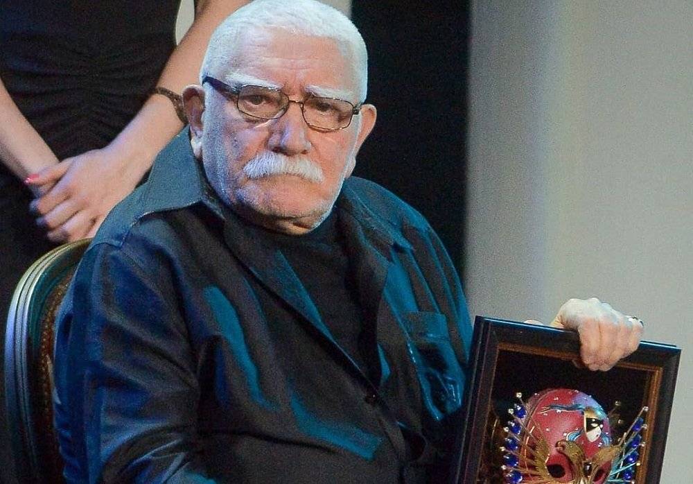 Армен Джигарханян - Степан Джигарханян - Правду о здоровье Джигарханяна рассказал его сын - privet-rostov.ru