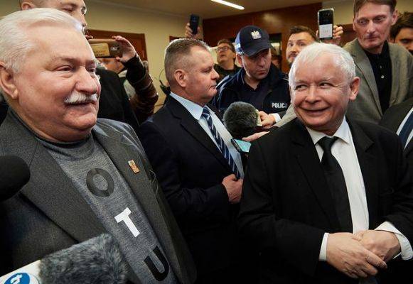 Ярослав Качиньский - Анджей Дуды - Лех Валенса - Рафал Тшасковский - Экс-президент Польши Лех Валенса призвал отодвинуть «качистов» от власти - eadaily.com - Польша - Варшава
