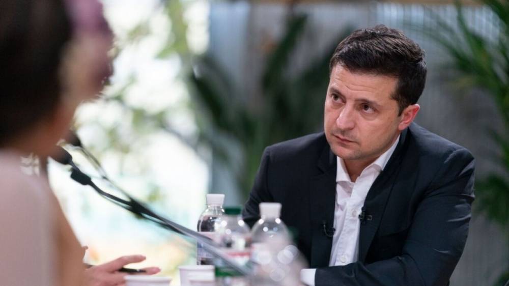 Владимир Зеленский - Андрей Ермак - Виктор Ляшко - МВД Украины рассказало, во сколько Зеленскому обошелся «карантинный» кофе - riafan.ru - Украина - Киев