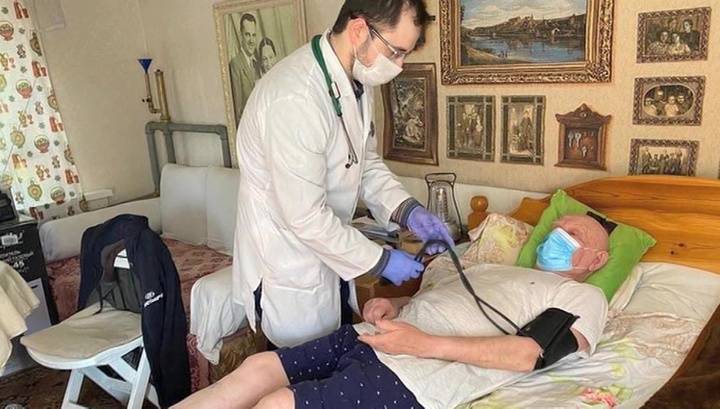 Игнат Артеменко - Ветерану, оскорбленному роликом Навального, высказывают слова поддержки - vesti.ru - Россия
