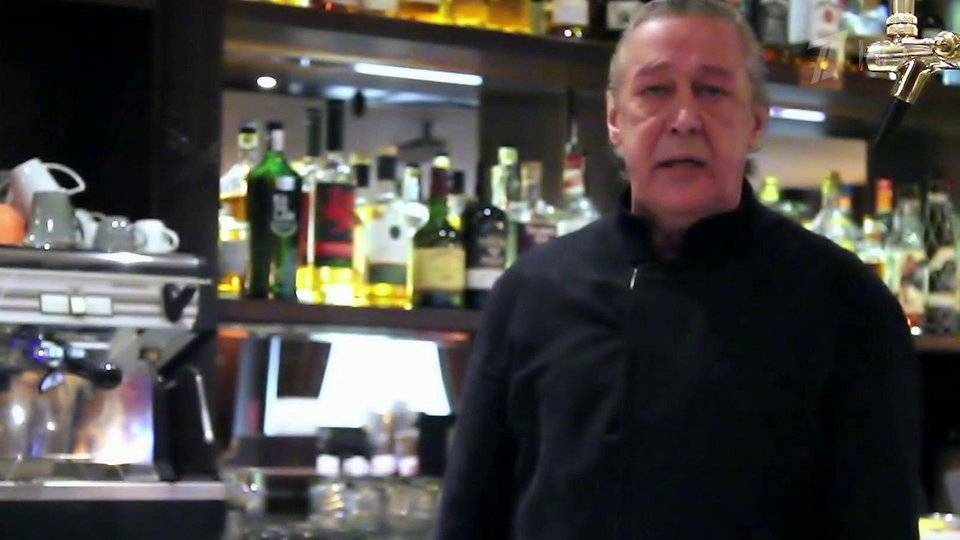 Михаил Ефремов - Установлено место, где выпивал актер Михаил Ефремов накануне смертельной аварии - 1tv.ru - Москва