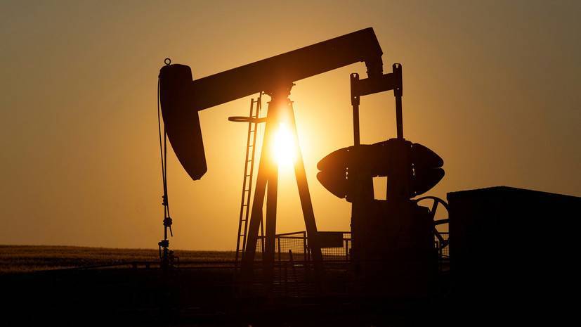 Александр Новак - Объём экспорта российской нефти с января по апрель снизился - russian.rt.com - Россия