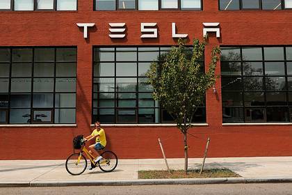 Илон Маск - Акции Tesla рекордно подорожали - lenta.ru - Китай - США