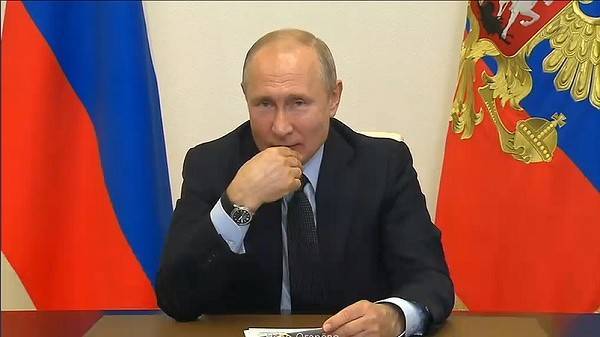 Владимир Путин - Максут Шадаев - Минкомсвязи попросило Путина спасти ИТ-рынок, обязав госкомпании покупать строго отечественное ПО - cnews.ru - Россия - По