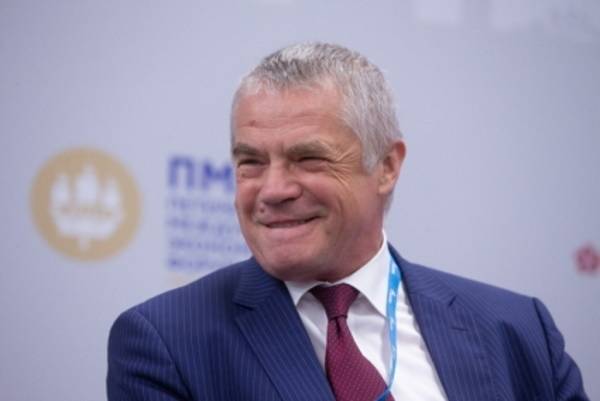 Александр Медведев - Леонид Федун - Гендиректор «Зенита» «потроллил» владельца «Спартака» кадром из «Иронии судьбы» - abnews.ru - Москва - Россия - Санкт-Петербург