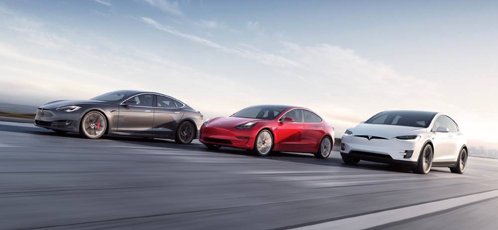 Илон Маск - Илон Маск - Цена акций Tesla впервые в истории превысила $1000. Теперь автомобильная компания Маска является самой дорогой в мире - itc.ua