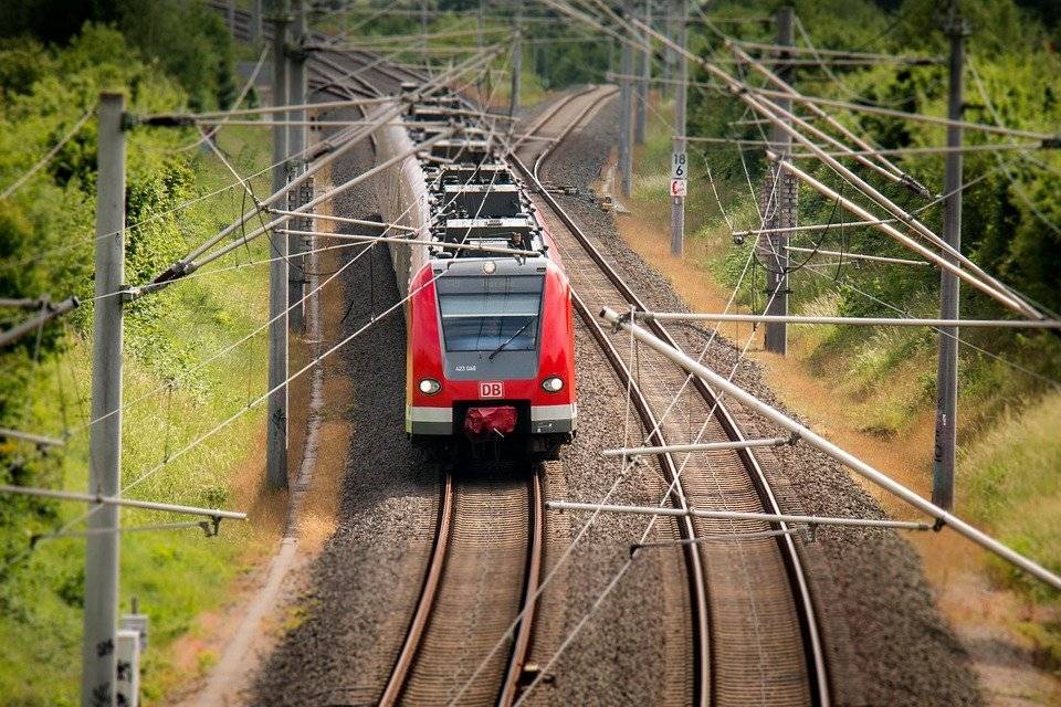 Сергей Аксенов - Открывается продажа билетов на поезда в Крым по новым направлениям - pravda-tv.ru - Россия - Крым - Екатеринбург - Симферополь - Кисловодск