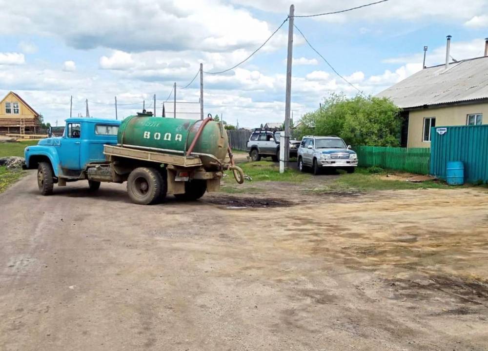 В Бурятии двухлетнюю девочку задавил водовоз - infpol.ru - респ.Бурятия