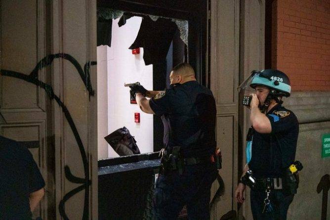 Джордж Флойд - В Нью-Йорке резко возросли убийства и ограбления на фоне беспорядков после смерти Джорджа Флойда - usa.one - США - New York - Нью-Йорк - Нью-Йорк