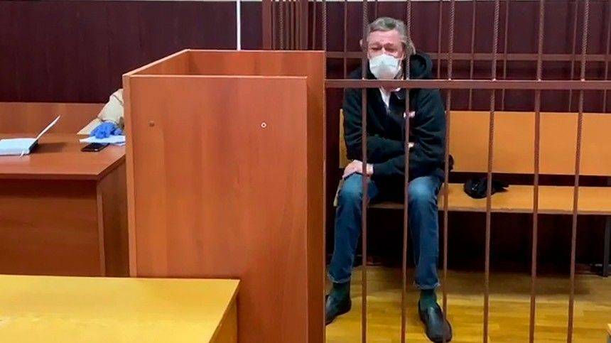 Михаил Ефремов - Адвокат рассказала, в каком случае Ефремова могут оправдать - 5-tv.ru - Москва