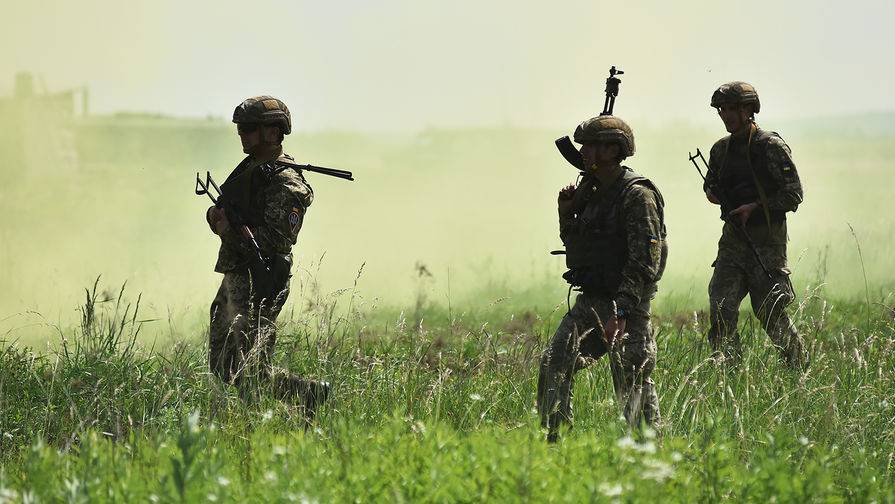 Яков Осадчий - Украинские военные обстреляли ЛНР после 12 дней тишины - gazeta.ru - Киев - ЛНР