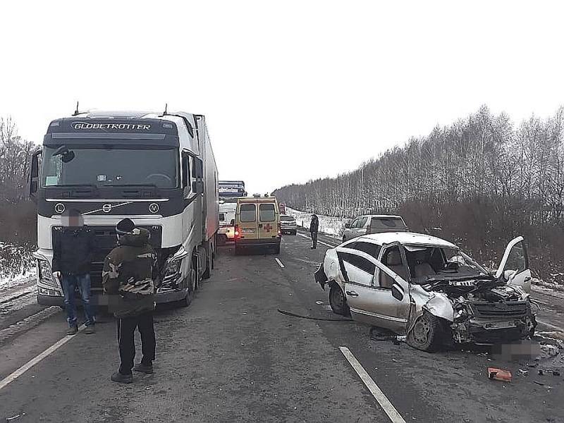 Массовое ДТП в Башкирии: пострадала целая семья - news102.ru - Башкирия