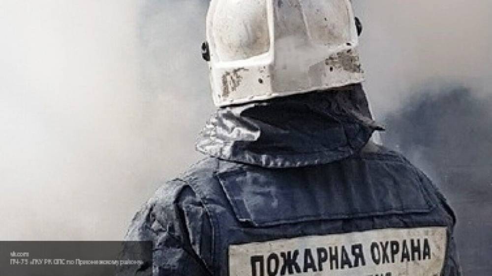 Пожарные ликвидировали последствия ДТП с разлившейся кислотой под Пермью - inforeactor.ru - Екатеринбург - Пермь
