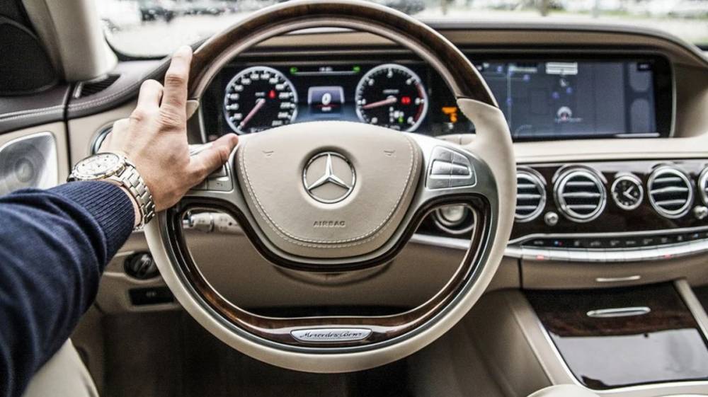 В Воронеже владелец сгоревшего Mercedes пойдёт под суд за донос об угоне - vestivrn.ru - Россия - Ленинградская обл. - Воронеж