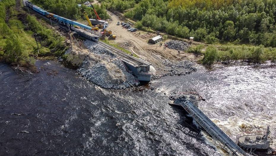 Рухнувший мост под Мурманском начали демонтировать - dp.ru - Санкт-Петербург - Мурманск - Оленегорск