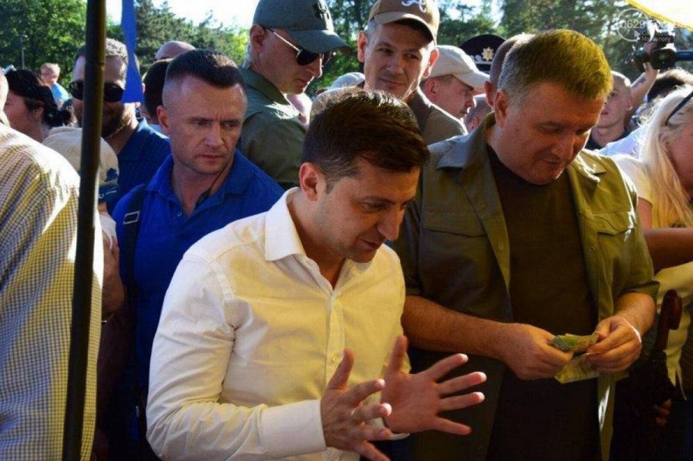 Владимир Зеленский - Арсен Аваков - Зеленский определил условия для отставки Авакова - newsone.ua