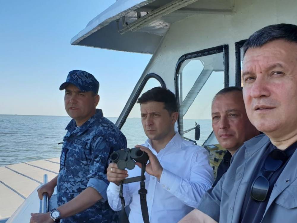 Владимир Зеленский - Арсен Аваков - «Я с ним встречусь, мы это проговорим»: Зеленский высказался по поводу отставки Авакова - golos.ua