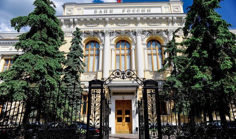 Банки попросили разрешить им блокировку сомнительных переводов без ответа клиентов - newizv.ru