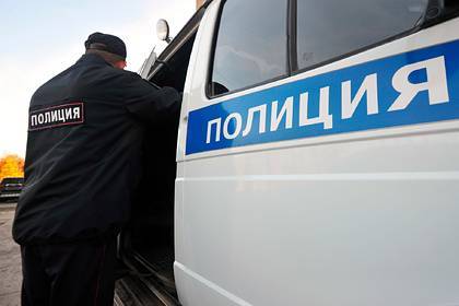 Россиянин взял мать в заложники и пригрозил взорвать многоквартирный дом - lenta.ru - Екатеринбург