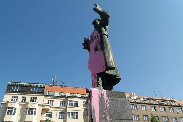 Сергей Шойгу - Мария Захарова - Россия может выкупить у Чехии памятник маршалу Коневу – МИД РФ - nakanune.ru - Россия - Чехия - Прага