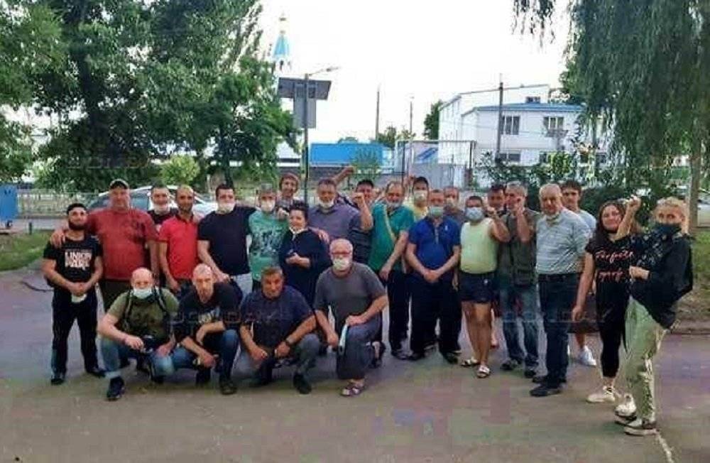 После бунта и голодовки в Шахтах вахтовиков отпустили из обсерватора - privet-rostov.ru - респ. Саха