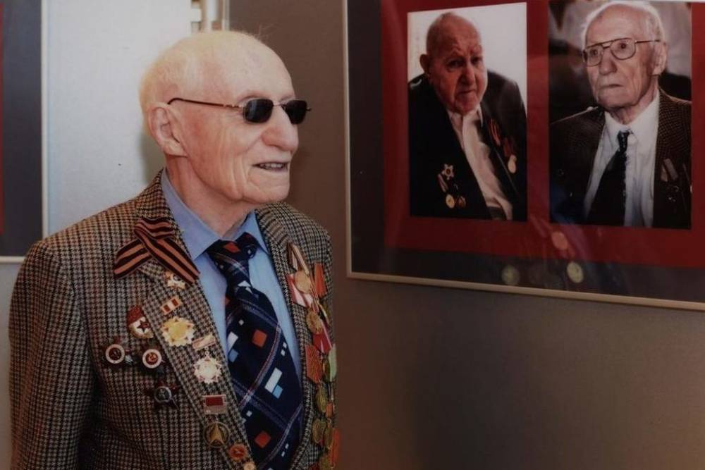 Германия: Герою войны, хирургу и писателю Александру Ногаллеру 100 лет. Фото - mknews.de - Германия - Берлин