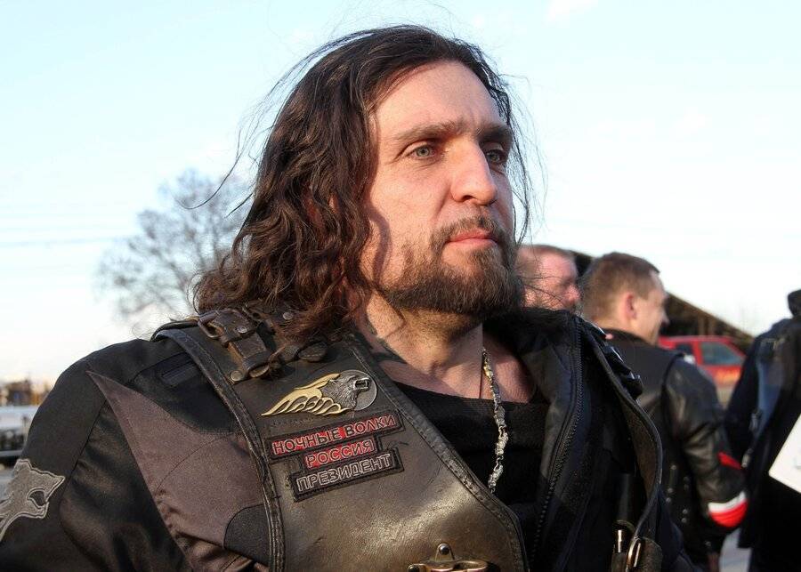 Лидер мотоклуба "Ночные клубы" поддержал поправки в Конституцию РФ - m24.ru - Москва - Россия