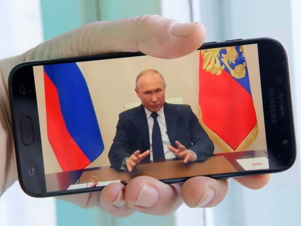 Владимир Путин - Алексей Венедиктов - "Он главный лидер общественного мнения": Путин лично объяснит значение поправок - sobesednik.ru - Россия